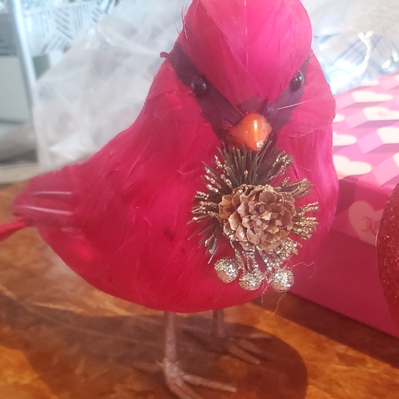 Ashland Red Bird Decor Accents with Metallic Neck Details - Picture 6 of 9